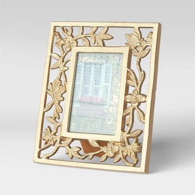 4" x 6" Metal Feather Frame Light Gold - Opalhouse™ 4" X 6" Metal Feather Frame Light Gold - Opalhouse™ -Opalhouse Store GUEST 896cb4b9 0b76 45b7 b2a9 ad002efecda8